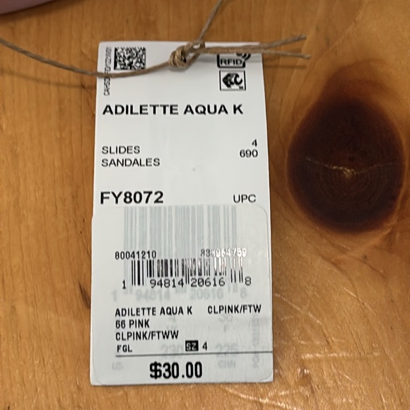 🌟NWT: ADIDAS - Girls’ Adilette Slides - Size 4Y - Picture 14 of 14